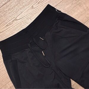 Lululemon Dance Studio Pant III *Lined - Color: Black - Size: 6 - NWOT